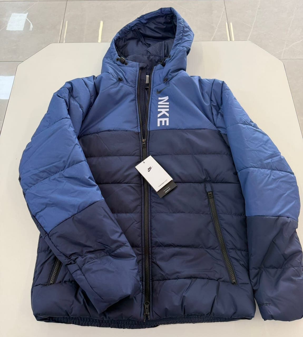 Mix Authentic Nike Clothing End Of Season Wholesale Offer