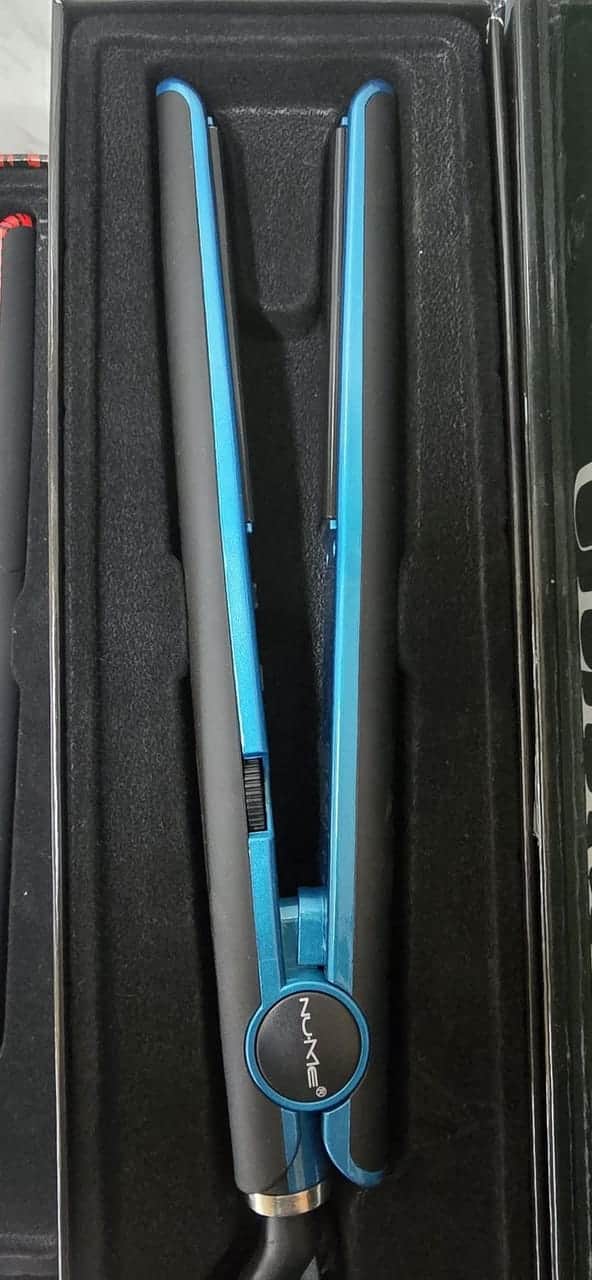 NUME Hair Straightener – Wholesale Supply